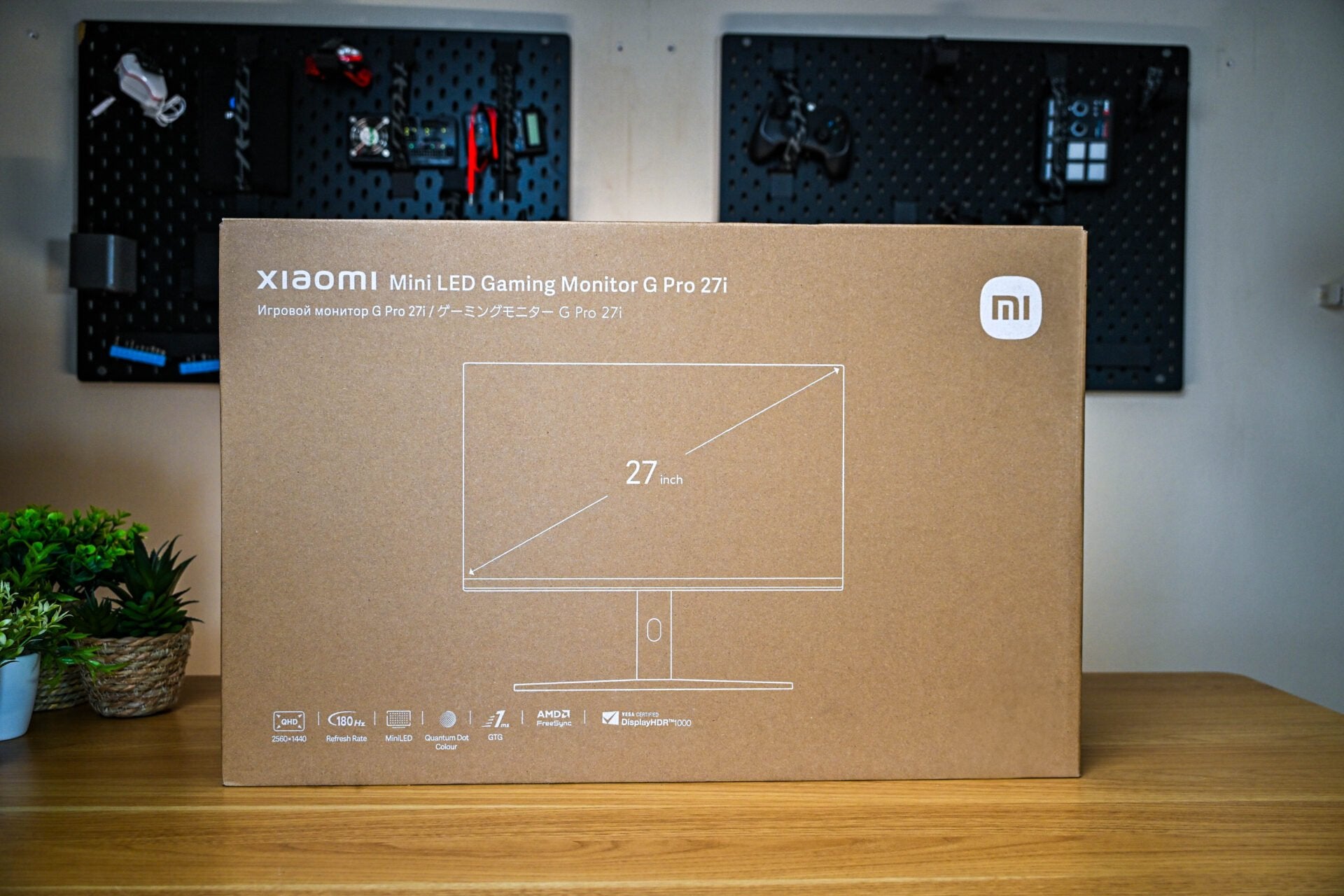 Xiaomi G Pro 27i 27" 2K 1440p Mini LED IPS Gaming Monitor (180Hz, 1ms, 16:9, HDMI/DP, AMD FreeSync, and HDR1000)