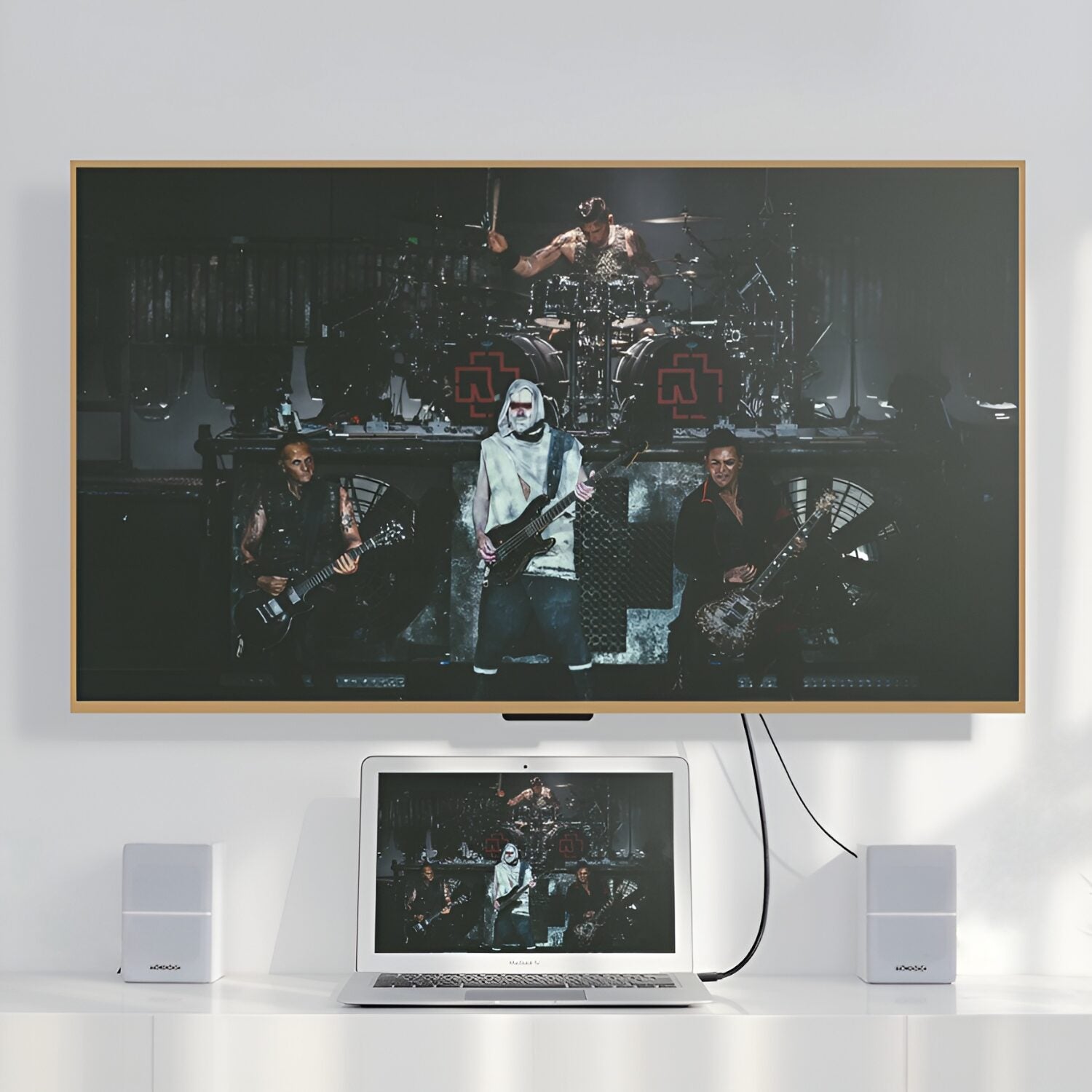 UGREEN Mini DisplayPort Male to 4K@30Hz HDMI Cable 1.5m - Black