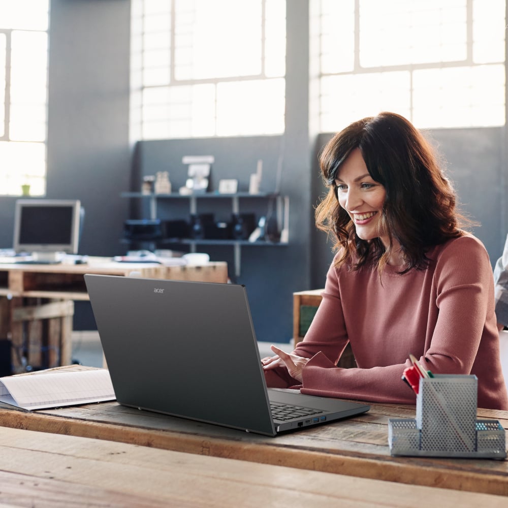 Acer Extensa 15.6" Laptop | Intel Core i7-1255U| 8GB DDR4 | 1024GB NVMe | Intel Graphics | Windows 11 Pro
