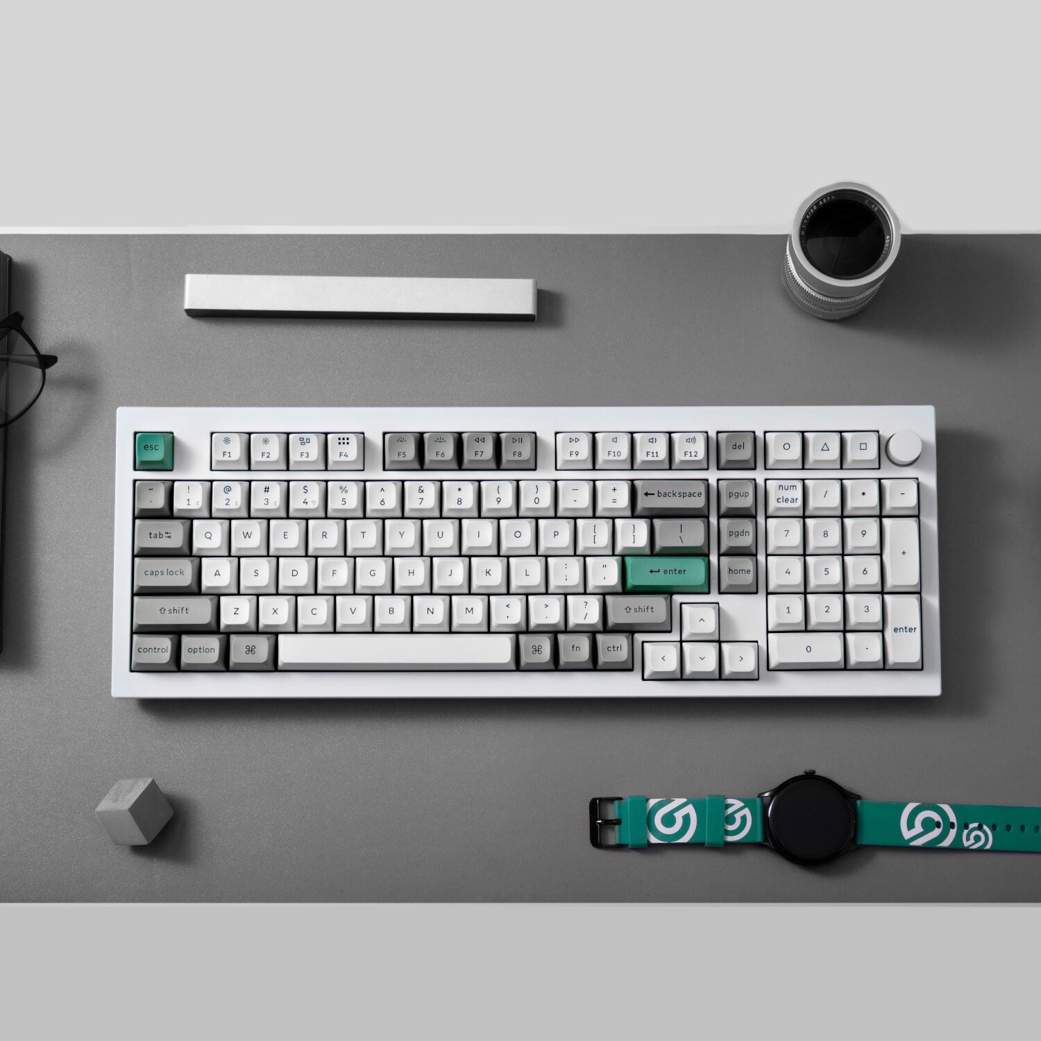 Keychron Q5M-P1 QMK/VIA Wireless Custom Keyboard - Shell White