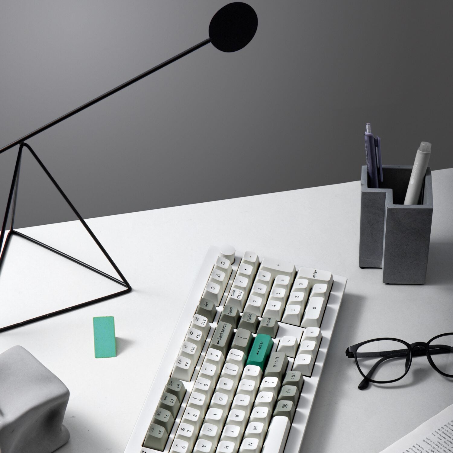 Keychron Q5M-P1 QMK/VIA Wireless Custom Keyboard - Shell White